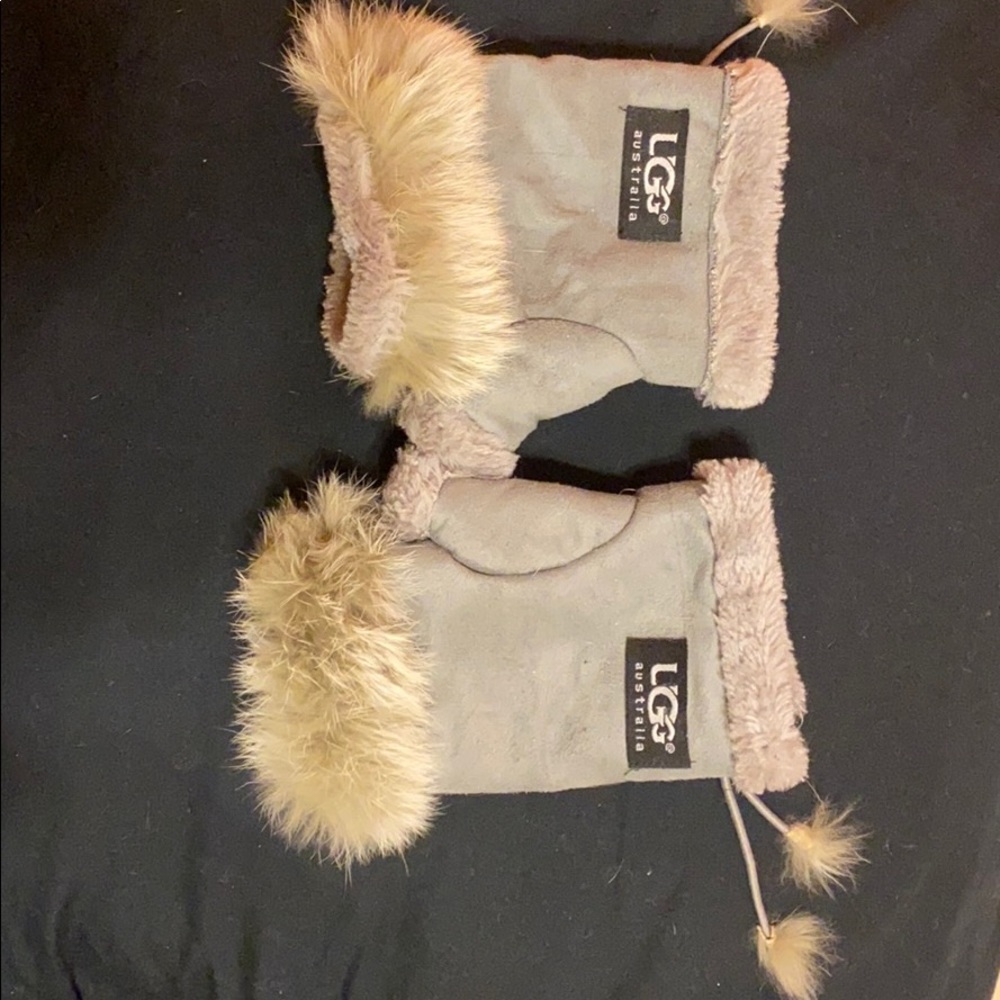 Ugg Half Gloves - image 1